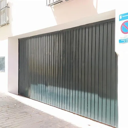 Sherryflat Claveles - Parking Jerez de la Frontera Exterior photo