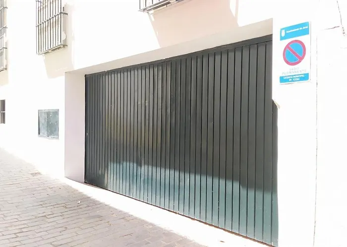 Sherryflat Claveles - Parking