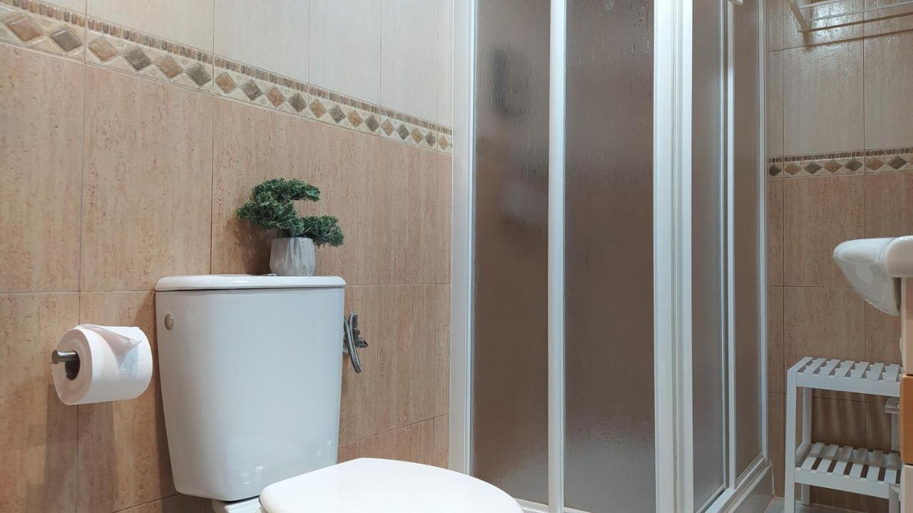 Sherryflat Claveles - Parking Apartment